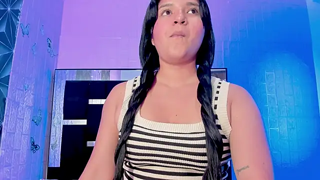 Snapshot of ayheleensexygirl1 chatting on 10.29.25 ayheleensexygirl1 online show from 10.29.25