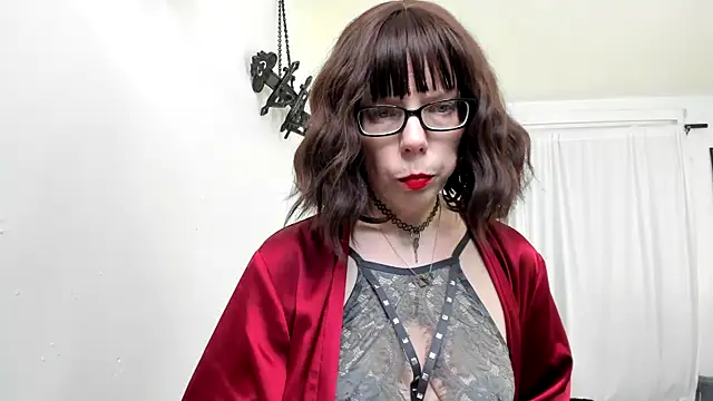 SaraDesirexo online show from 12.30.24