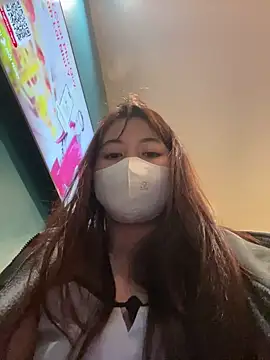 Snapshot of Lami_Mi chatting on 02.11.25 Lami Mi online show from 02.11.25