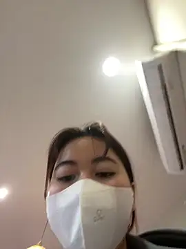 Snapshot of Lami_Mi chatting on 02.25.25 Lami Mi online show from 02.25.25