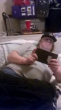 Snapshot of Mic_Oxinner chatting on 02.01.25 Mic Oxinner online show from 02.01.25