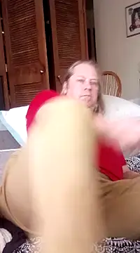 Snapshot of Mic_Oxinner chatting on 02.06.25 Mic Oxinner online show from 02.06.25