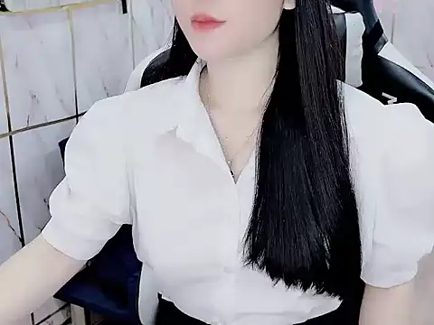 Snapshot of _Lygn__ chatting on 12.05.24 Lygn online show from 12.05.24