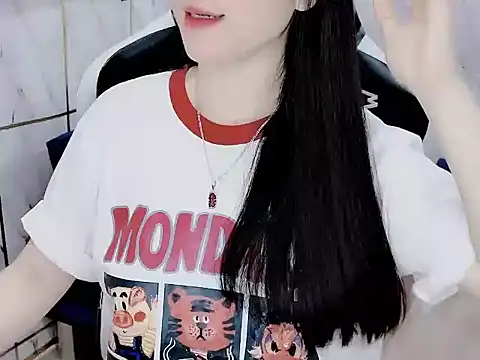 Snapshot of _Lygn__ chatting on 12.05.24 Lygn online show from 12.05.24