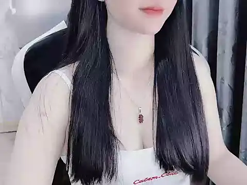 Snapshot of _Lygn__ chatting on 12.15.24 Lygn online show from 12.15.24