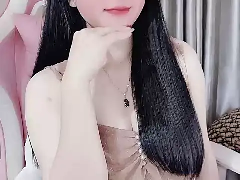 Snapshot of _Lygn__ chatting on 12.17.24 Lygn online show from 12.17.24