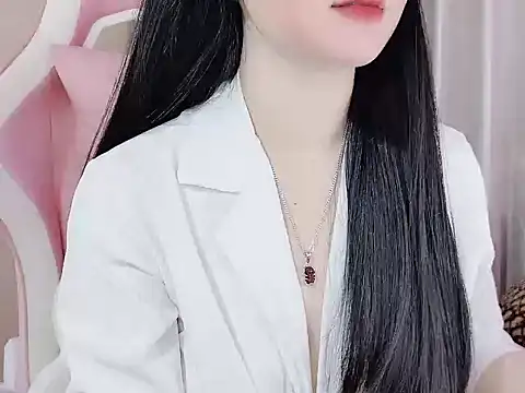 Snapshot of _Lygn__ chatting on 12.18.24 Lygn online show from 12.18.24