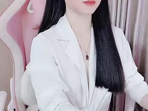 Snapshot of _Lygn__ chatting on 12.21.24 Lygn online show from 12.21.24