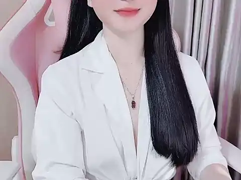 Snapshot of _Lygn__ chatting on 12.21.24 Lygn online show from 12.21.24