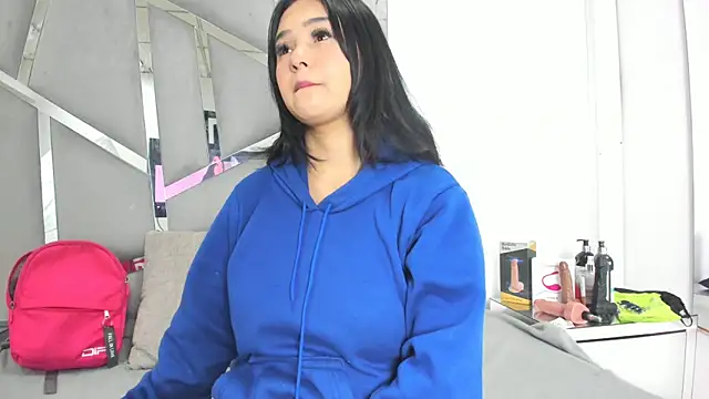 Catherinee69 x online show from 10.04.25