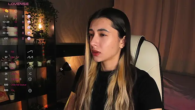 DarlaLike online show from 11.13.25