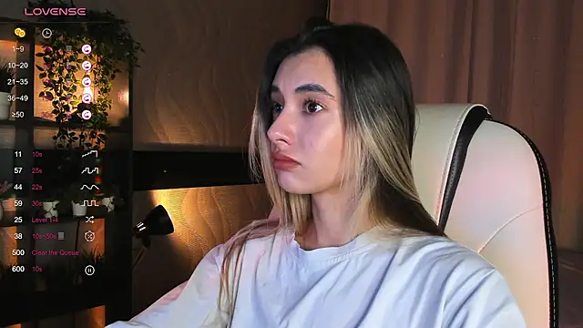 DarlaLike online show from 11.23.25