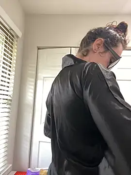 mrs  unknown online show from 03.31.26