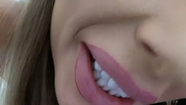 Snapshot of Blanca1 chatting on 10.10.25 Blanca1 online show from 10.10.25