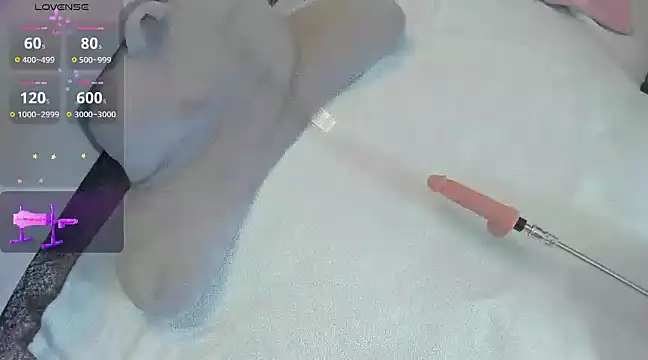 Snapshot of peachymexo chatting on 02.17.25 peachymexo online show from 02.17.25