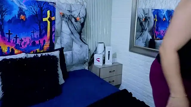 charlotte  G online show from 10.30.25