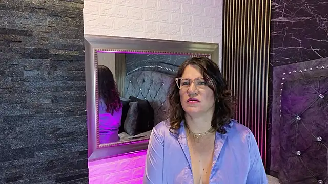 charlotte  G online show from 03.04.26