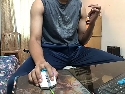 Zeuhorny online show from 12.05.24