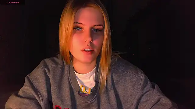 VoluptuousDreams online show from 02.02.25