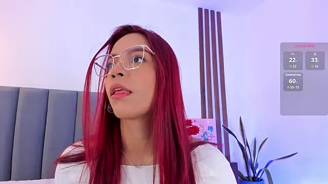 Scarlett Morgan  online show from 11.18.25