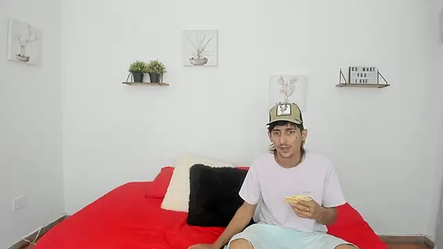 Zamu 1992 online show from 02.15.25