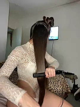 Snapshot of Marye_sony chatting on 06.12.26 Marye sony online show from 06.12.26