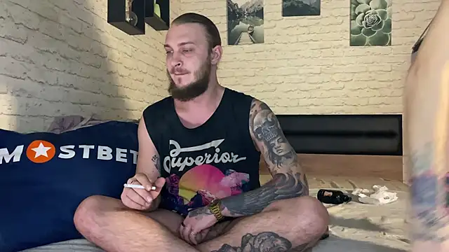 Snapshot of leesmoke chatting on 01.14.25 leesmoke online show from 01.14.25