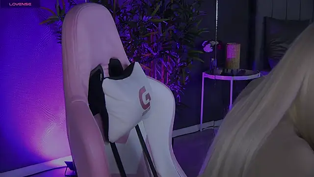 shayblonde online show from 12.29.24