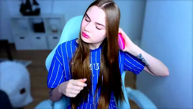 StellaLawless online show from 11.21.25