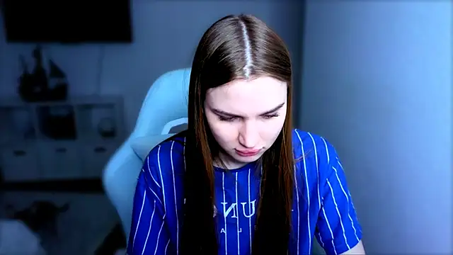 StellaLawless online show from 11.29.25