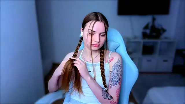 StellaLawless online show from 12.16.25