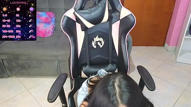 Snapshot of keity_moon chatting on 02.28.25 keity moon online show from 02.28.25