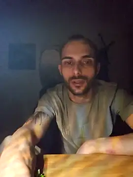 Snapshot of denisxlRo chatting on 01.11.26 denisxlRo online show from 01.11.26