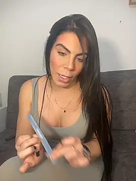 valecruz903 online show from 11.15.25