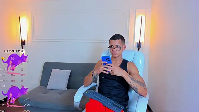 Paradise boy s online show from 02.05.26