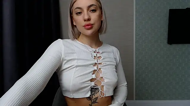 hot-sasha9 online show from 02.23.25