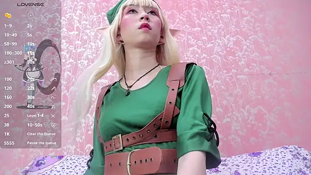 NEZUKO MITSURI online show from 05.11.26