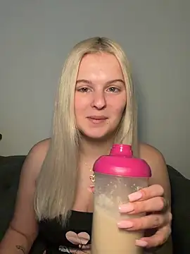 Allylove03 online show from 03.15.26