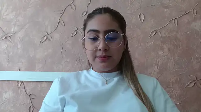 Snapshot of Miabonnett_ chatting on 01.23.25 Miabonnett online show from 01.23.25