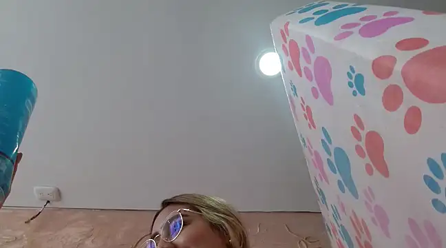 Snapshot of Miabonnett_ chatting on 01.30.25 Miabonnett online show from 01.30.25