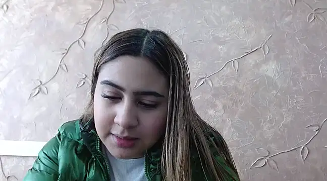 Snapshot of Miabonnett_ chatting on 02.27.25 Miabonnett online show from 02.27.25