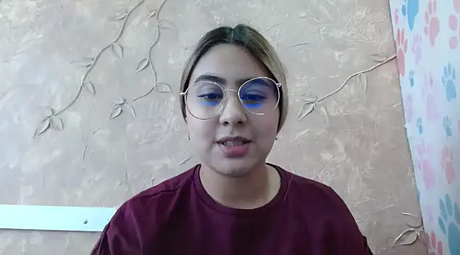 Snapshot of Miabonnett_ chatting on 02.28.25 Miabonnett online show from 02.28.25