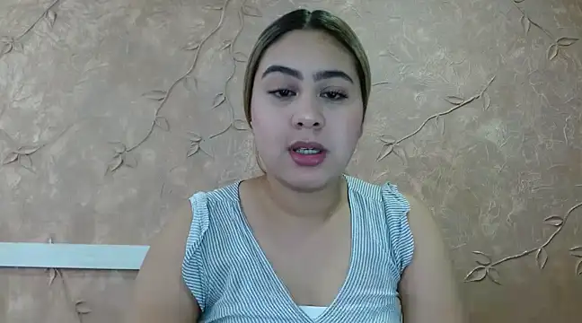 Snapshot of Miabonnett_ chatting on 03.13.25 Miabonnett online show from 03.13.25