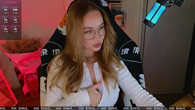 Emili1- online show from 12.17.25