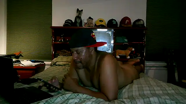 Snapshot of pimpdaddy4ever chatting on 09.17.25 pimpdaddy4ever online show from 09.17.25