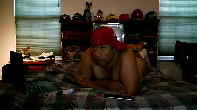 Snapshot of pimpdaddy4ever chatting on 10.02.25 pimpdaddy4ever online show from 10.02.25