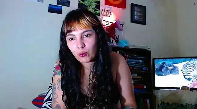 sweetiee mary online show from 02.18.25