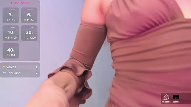 selene tylor  online show from 10.15.25