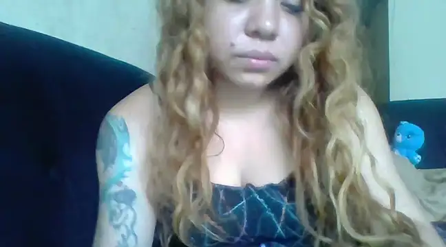 Jennxdolls online show from 01.25.25