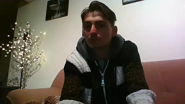 Wesleymodel online show from 03.28.26